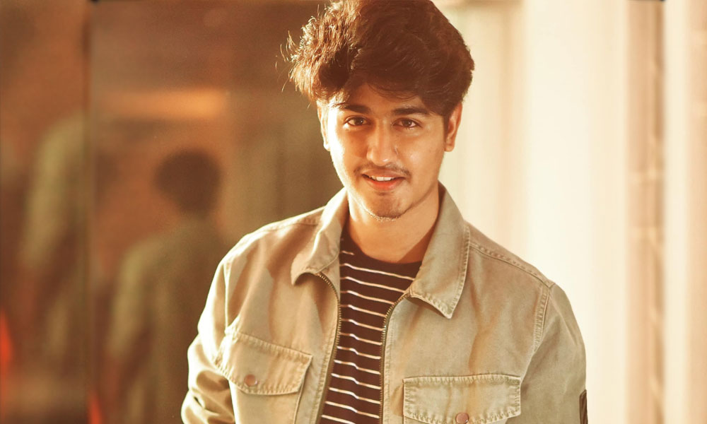 পরীমনির জামিনদার কে এই তরুণ